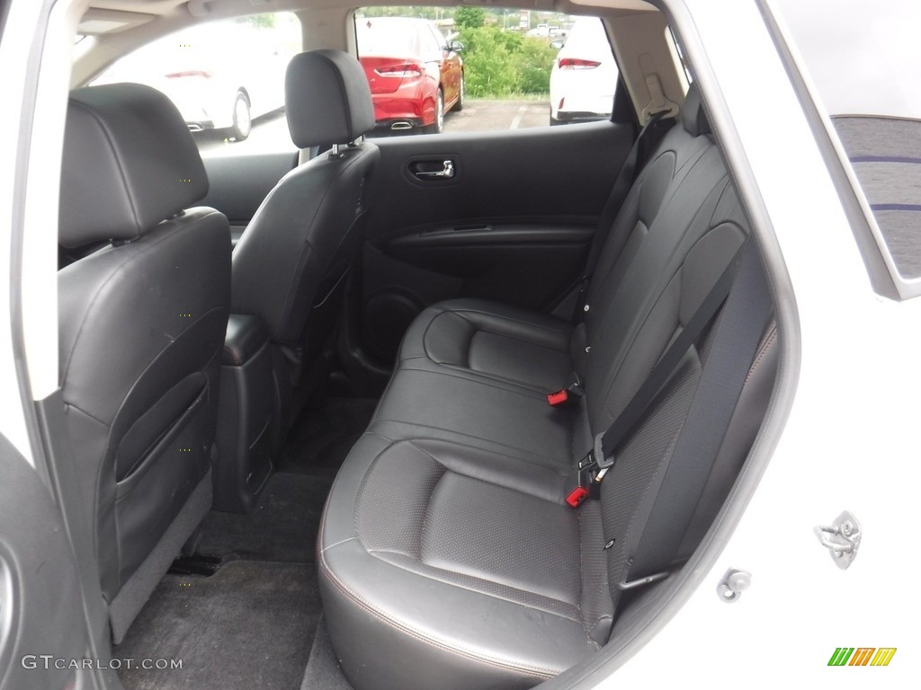 2010 Rogue SL AWD - Phantom White / Black photo #21