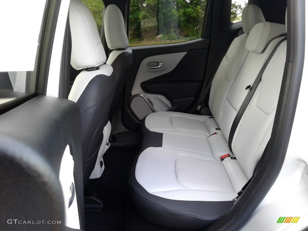 2018 Jeep Renegade Limited 4x4 Rear Seat Photo #127354901