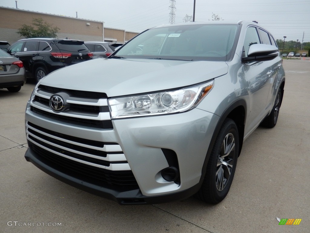 2018 Highlander LE AWD - Celestial Silver Metallic / Ash photo #1