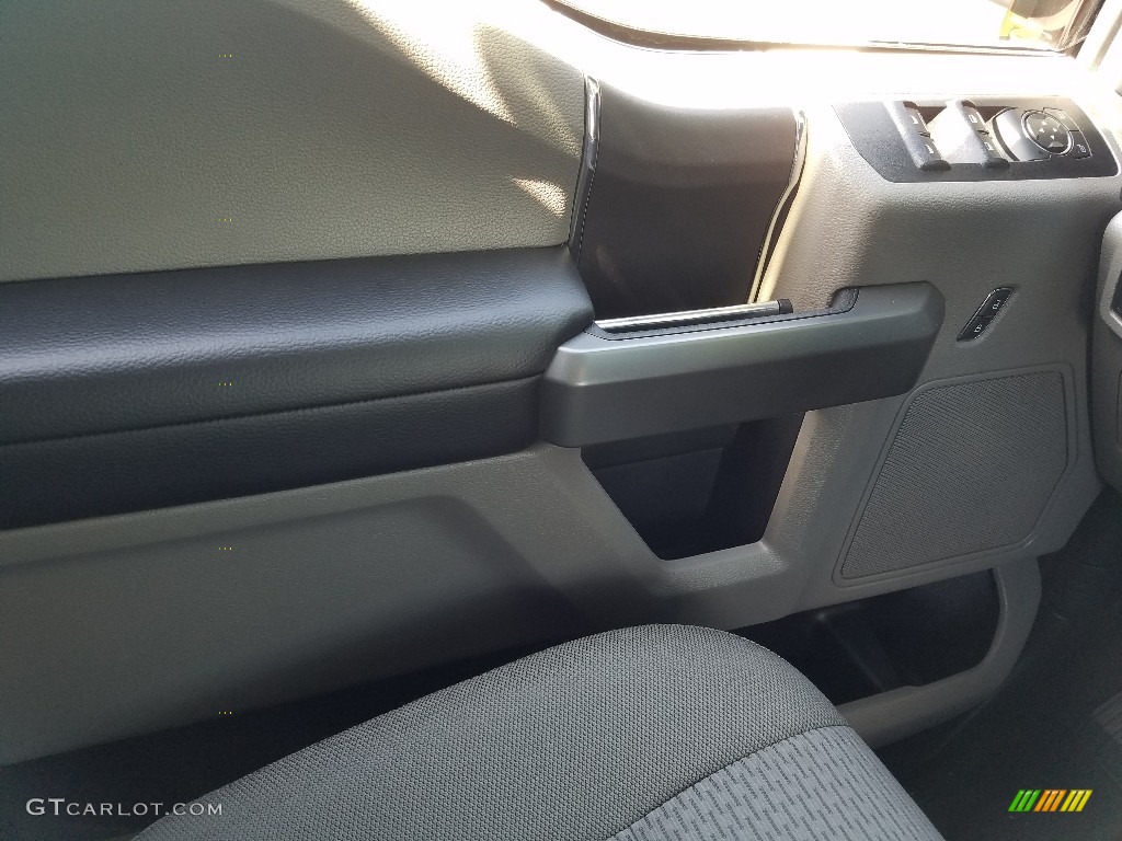 2017 F150 XLT SuperCab - Ruby Red / Earth Gray photo #17