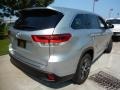 2018 Celestial Silver Metallic Toyota Highlander LE  photo #2