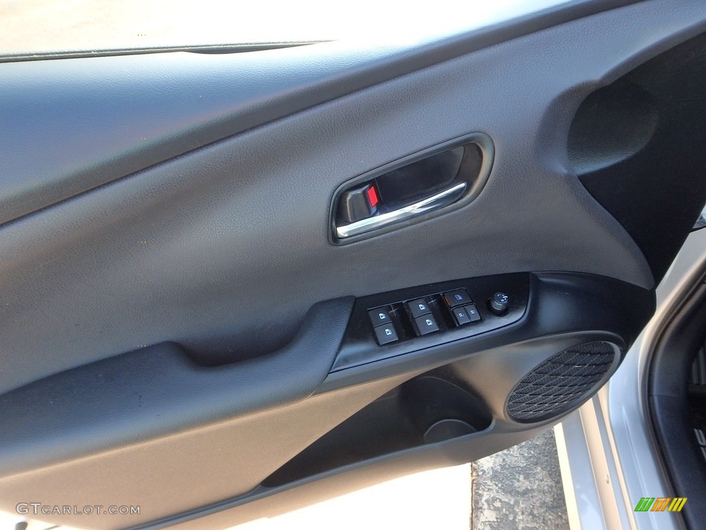 2016 Prius Four Touring - Classic Silver Metallic / Black photo #19