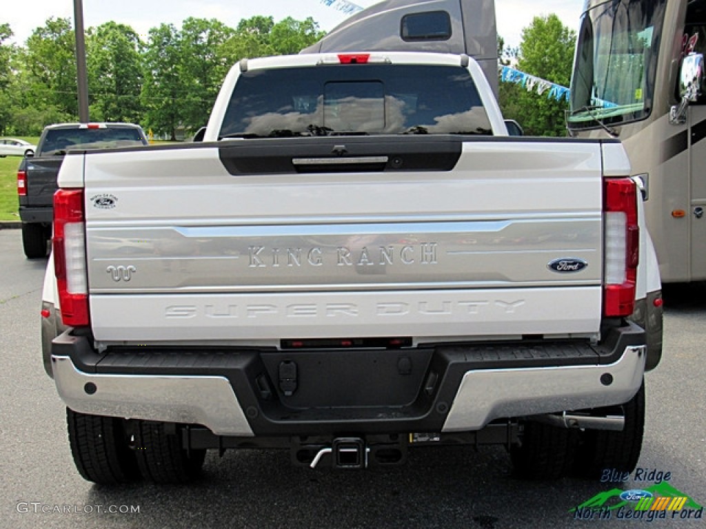 2018 F450 Super Duty King Ranch Crew Cab 4x4 - White Platinum / King Ranch Java photo #4