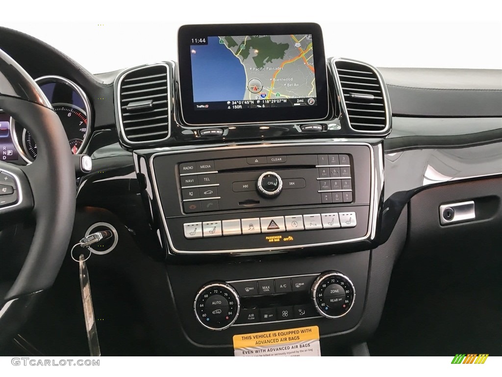 2018 Mercedes-Benz GLS 550 4Matic Controls Photos