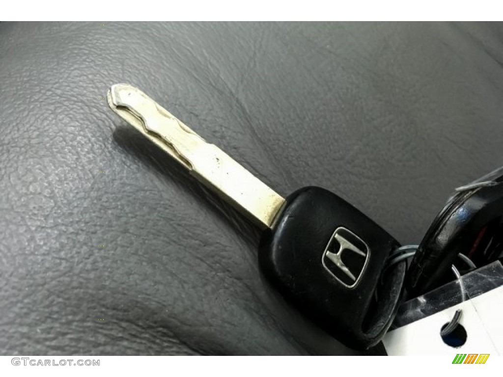 2010 Odyssey Touring - Alabaster Silver Metallic / Gray photo #11