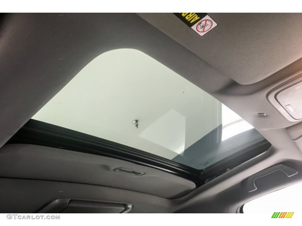 2010 Odyssey Touring - Alabaster Silver Metallic / Gray photo #26