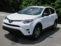 Super White - RAV4 LE Photo No. 3