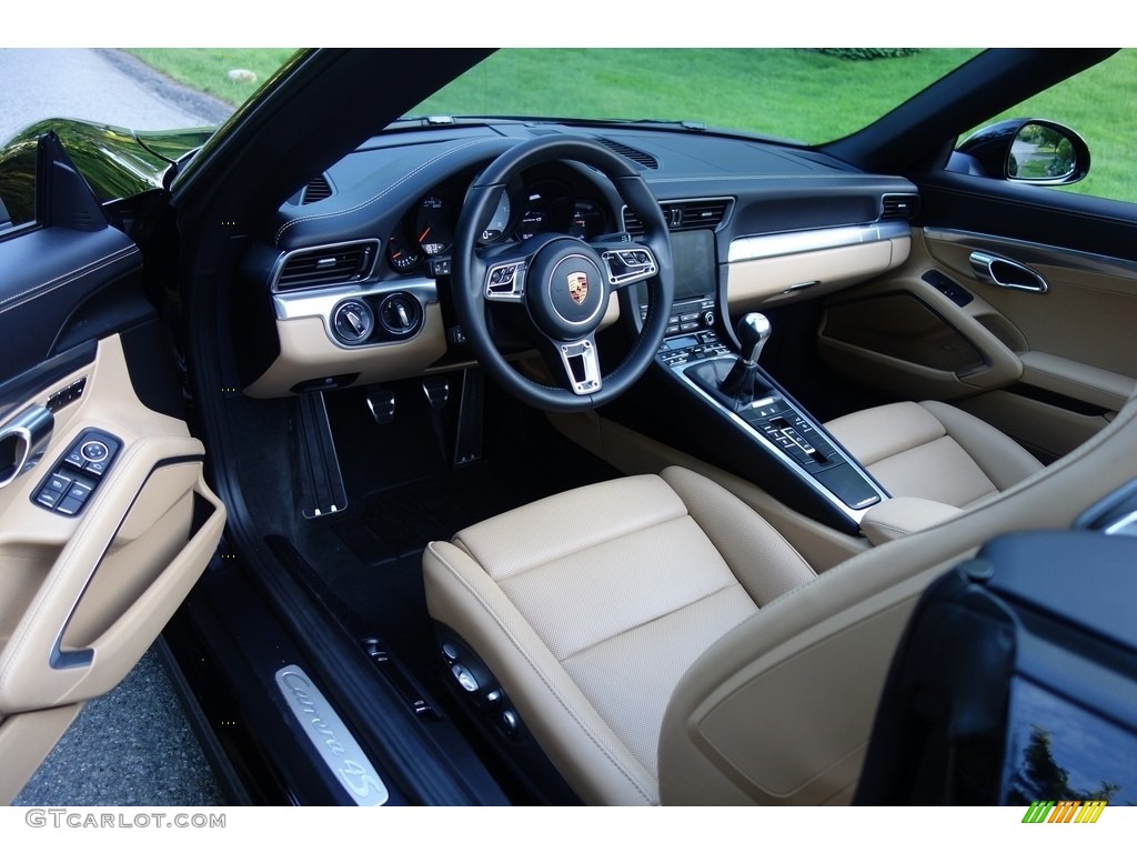 Black/Luxor Beige Interior 2017 Porsche 911 Carrera 4S Cabriolet Photo #127374478