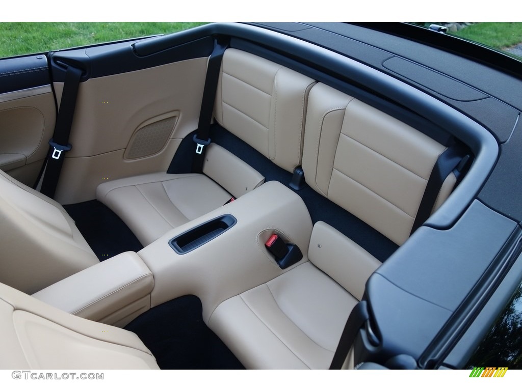 Black/Luxor Beige Interior 2017 Porsche 911 Carrera 4S Cabriolet Photo #127374658