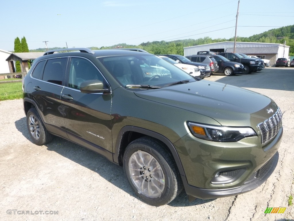 Olive Green Pearl 2019 Jeep Cherokee Latitude Plus Exterior Photo #127376142