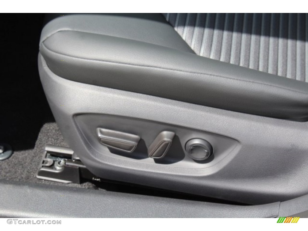 2018 Camry SE - Ruby Flare Pearl / Black photo #15