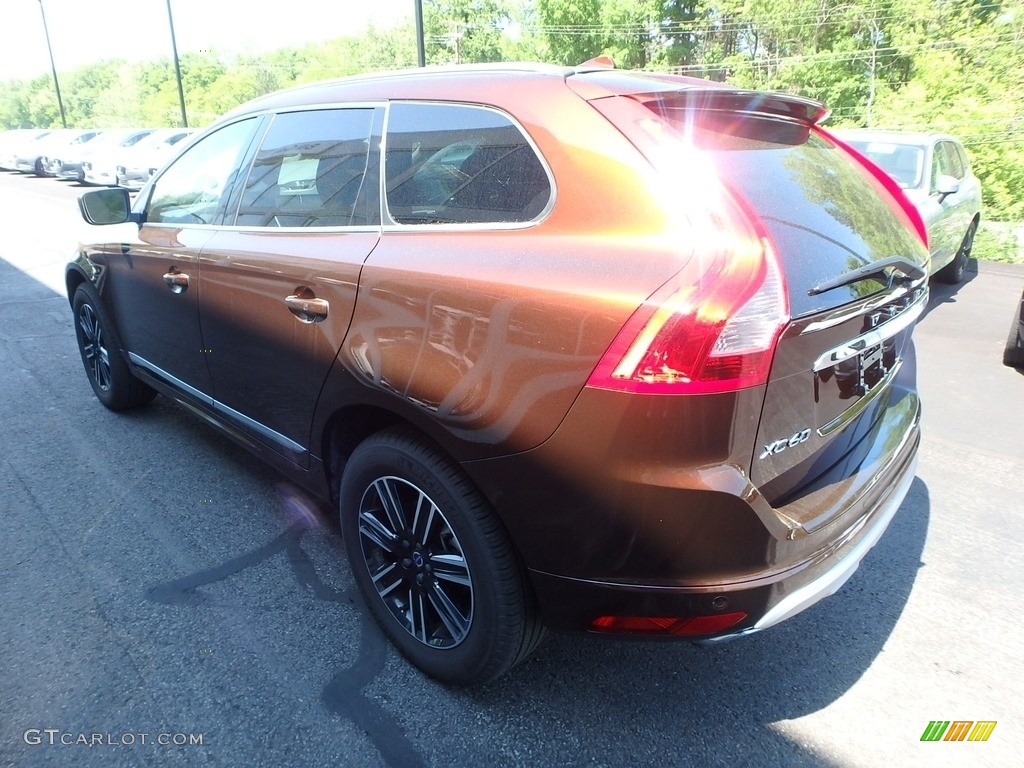 2017 XC60 T5 AWD Dynamic - Rich Java Metallic / Soft Beige photo #6