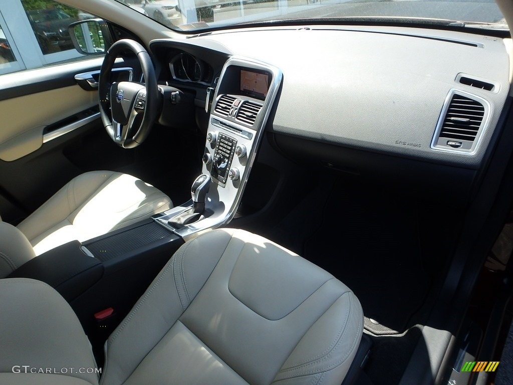 2017 XC60 T5 AWD Dynamic - Rich Java Metallic / Soft Beige photo #12