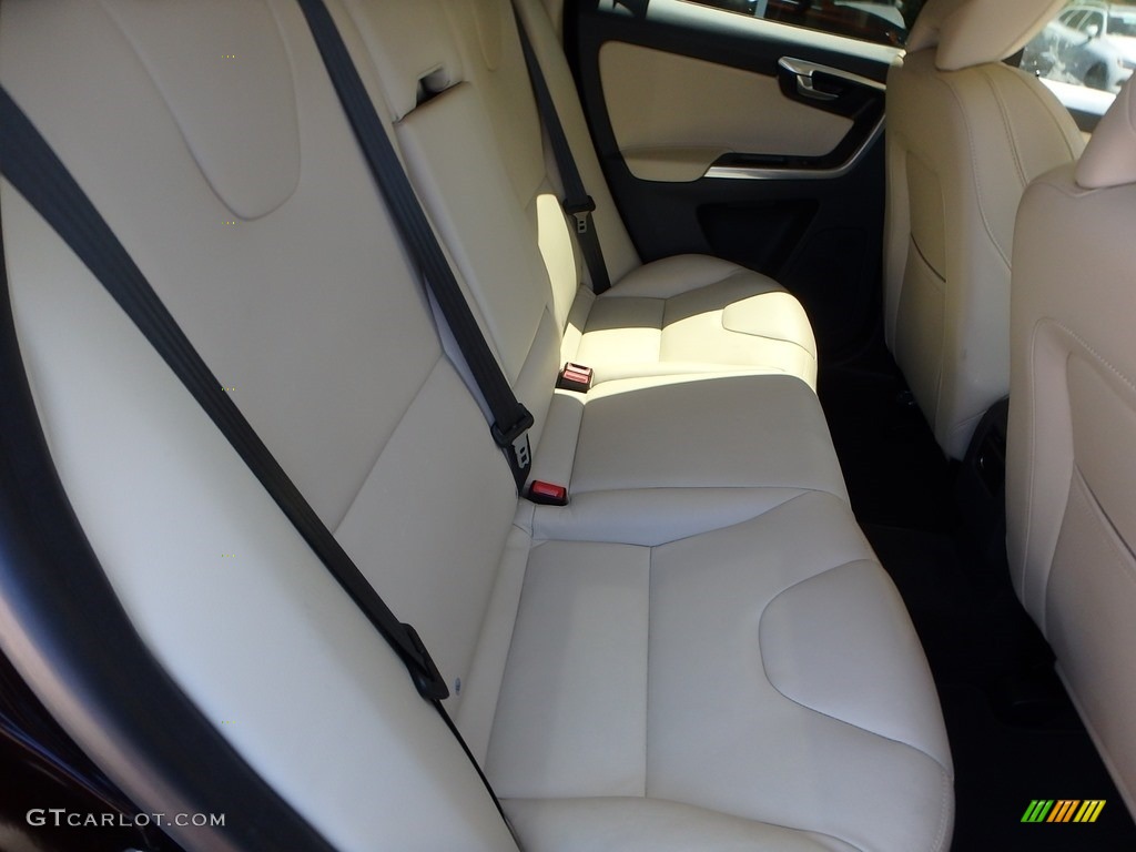 2017 XC60 T5 AWD Dynamic - Rich Java Metallic / Soft Beige photo #15