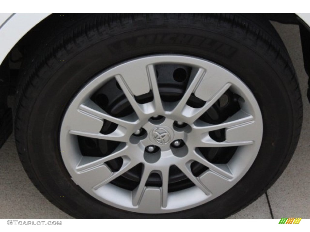 2016 Corolla S Plus - Super White / Black photo #5