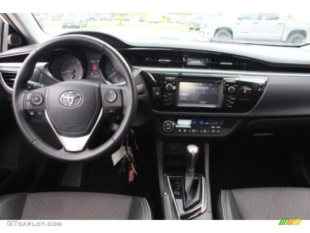 2016 Corolla S Plus - Super White / Black photo #24