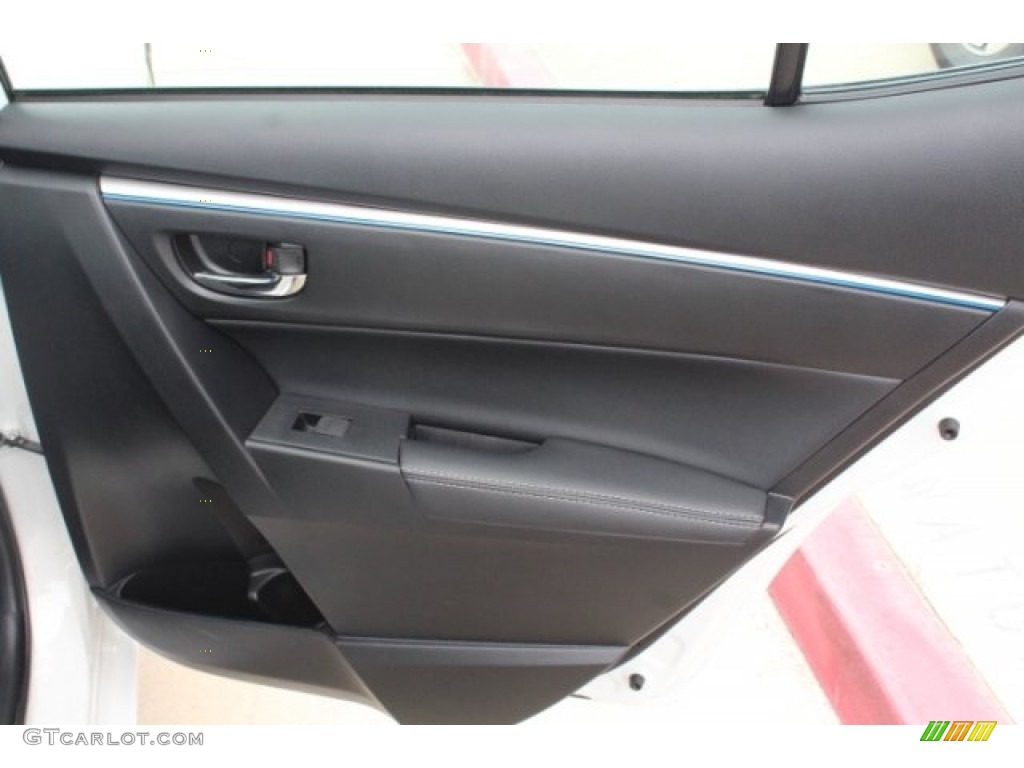 2016 Corolla S Plus - Super White / Black photo #27