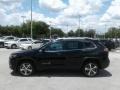 2019 Diamond Black Crystal Pearl Jeep Cherokee Limited  photo #2