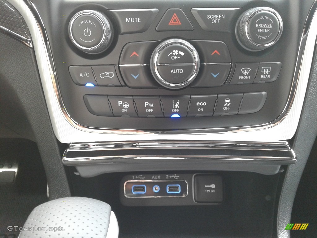 2018 Jeep Grand Cherokee Trackhawk 4x4 Controls Photo #127397351