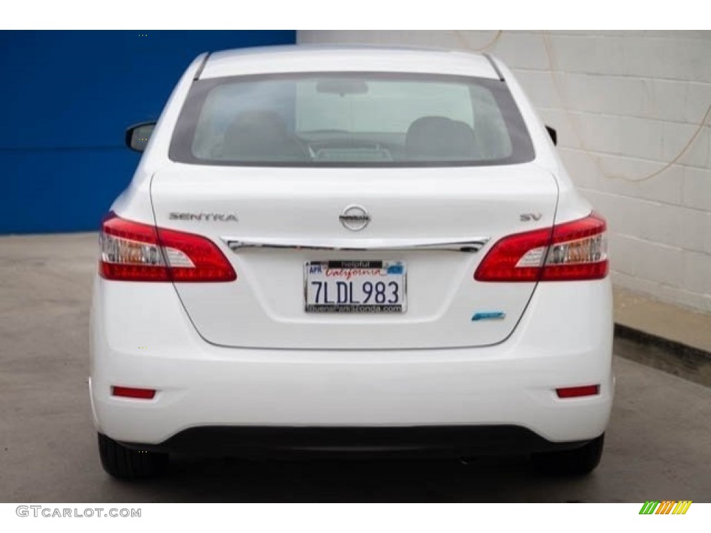 2014 Sentra SV - Aspen White / Charcoal photo #10