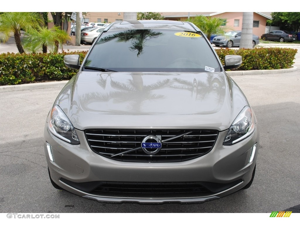 2016 XC60 T5 Drive-E - Seashell Metallic / Hazel Brown/Off-Black photo #3