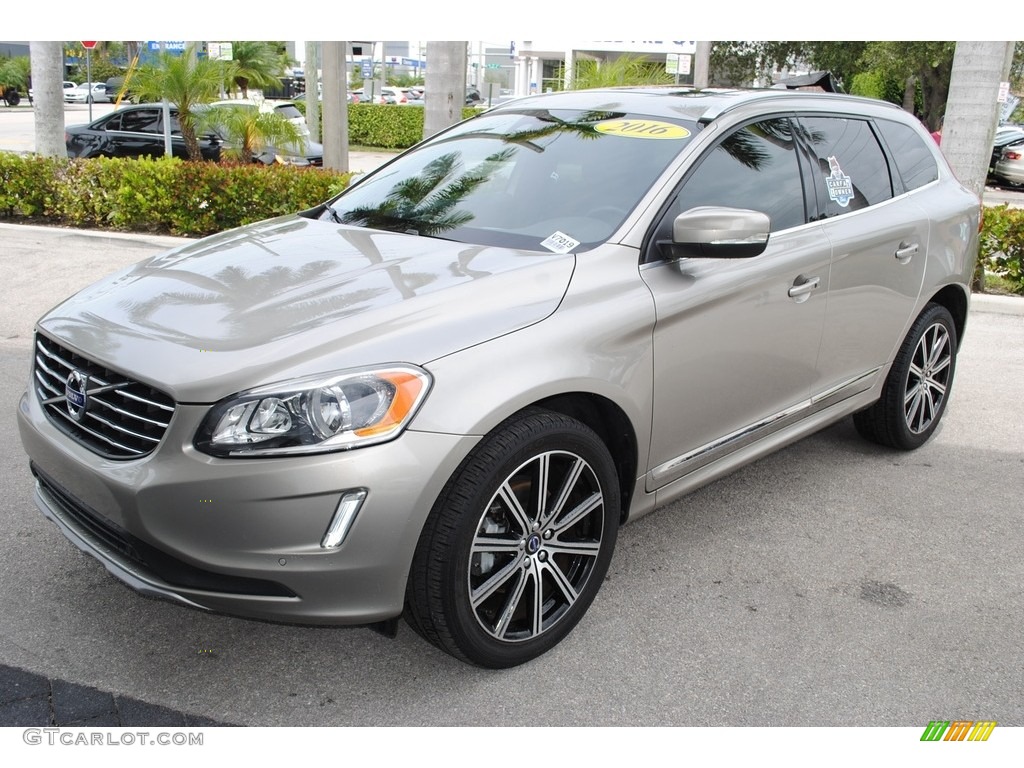2016 XC60 T5 Drive-E - Seashell Metallic / Hazel Brown/Off-Black photo #4