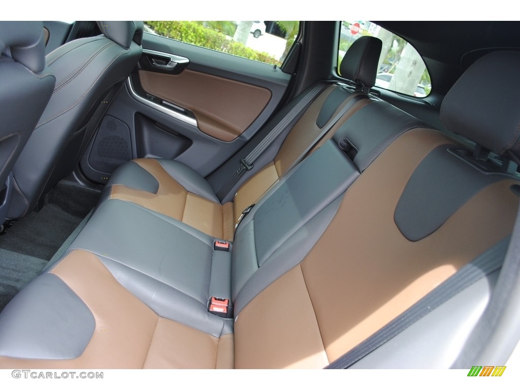 2016 XC60 T5 Drive-E - Seashell Metallic / Hazel Brown/Off-Black photo #12