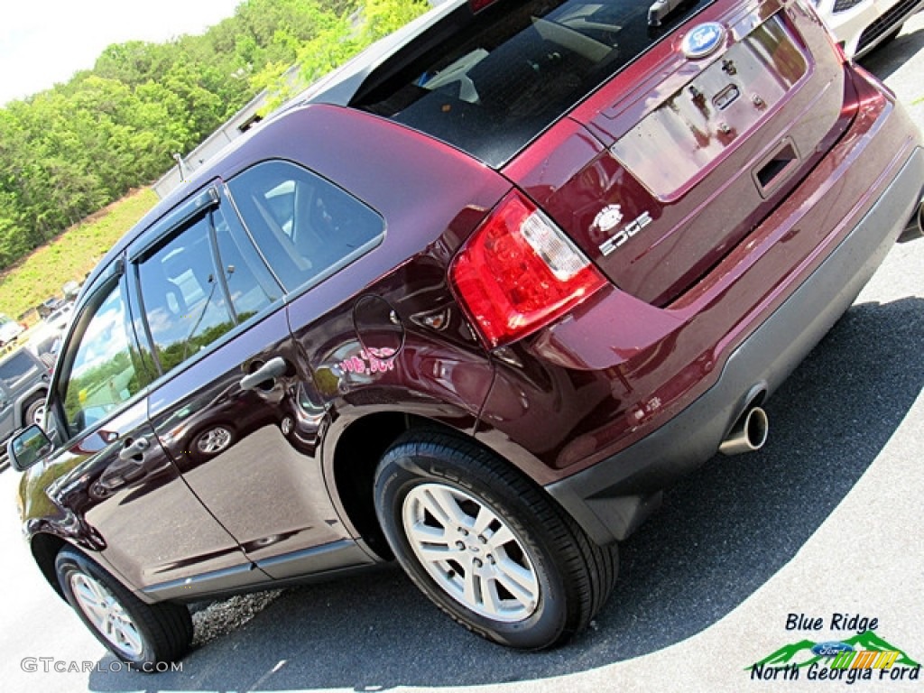 2011 Edge SE - Bordeaux Reserve Red Metallic / Medium Light Stone photo #29
