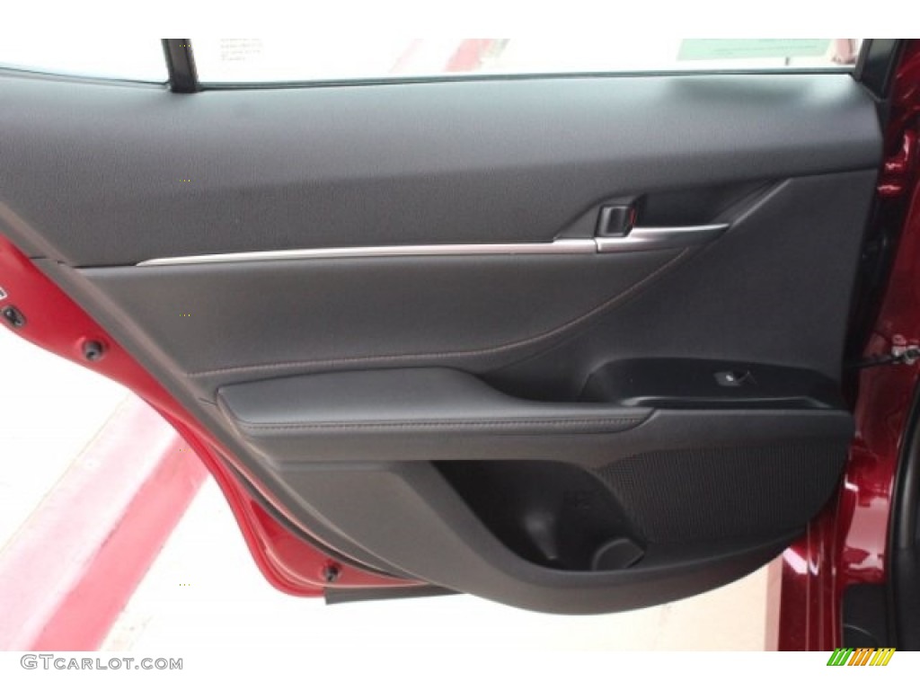 2018 Camry XLE - Ruby Flare Pearl / Black photo #24