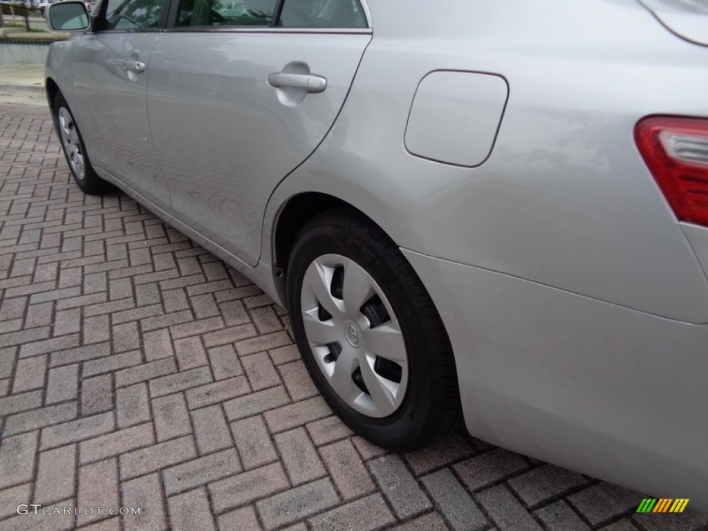 2007 Camry LE - Titanium Metallic / Ash photo #31