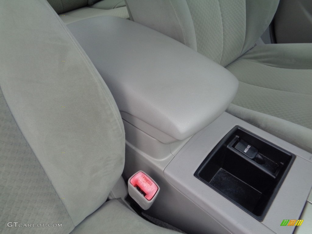 2007 Camry LE - Titanium Metallic / Ash photo #45