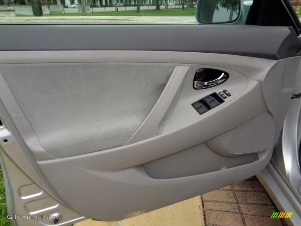 2007 Camry LE - Titanium Metallic / Ash photo #52