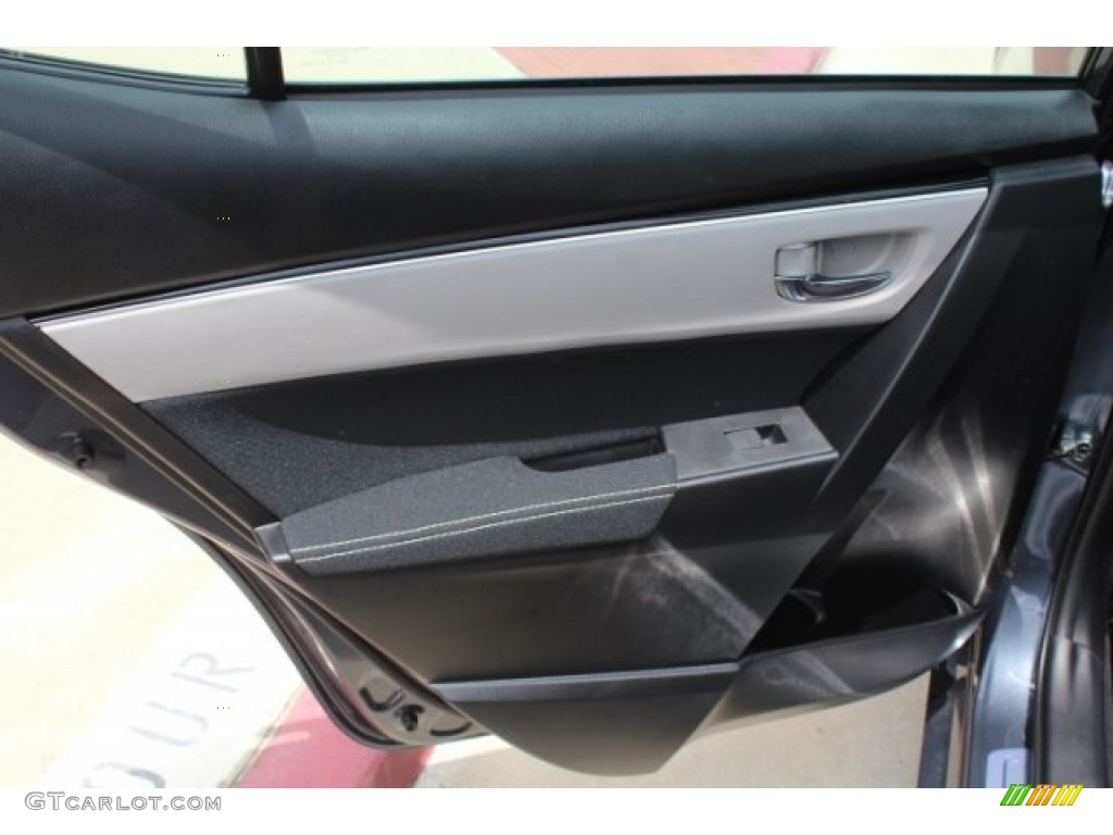 2018 Corolla LE - Slate Metallic / Ash/Dark Gray photo #22