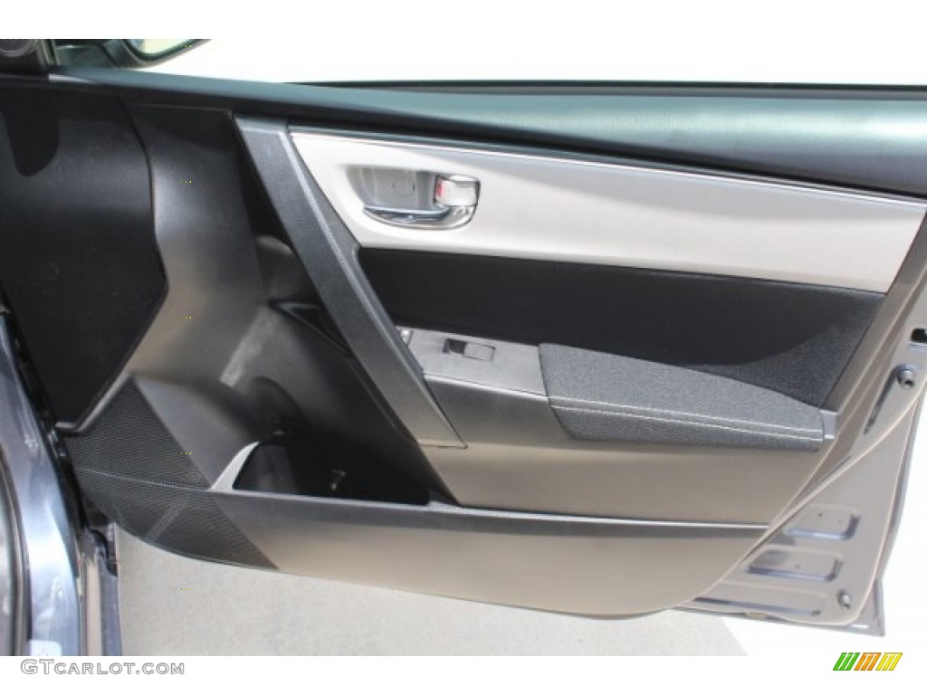 2018 Corolla LE - Slate Metallic / Ash/Dark Gray photo #29