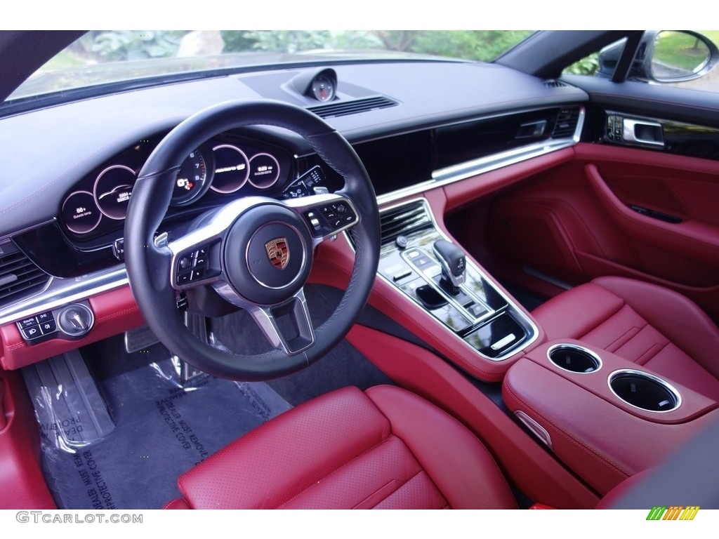 Black/Bordeaux Red Interior 2017 Porsche Panamera 4S Photo #127411368