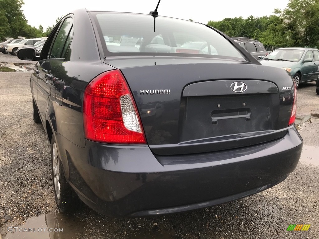 2010 Accent GLS 4 Door - Charcoal Gray / Gray photo #4