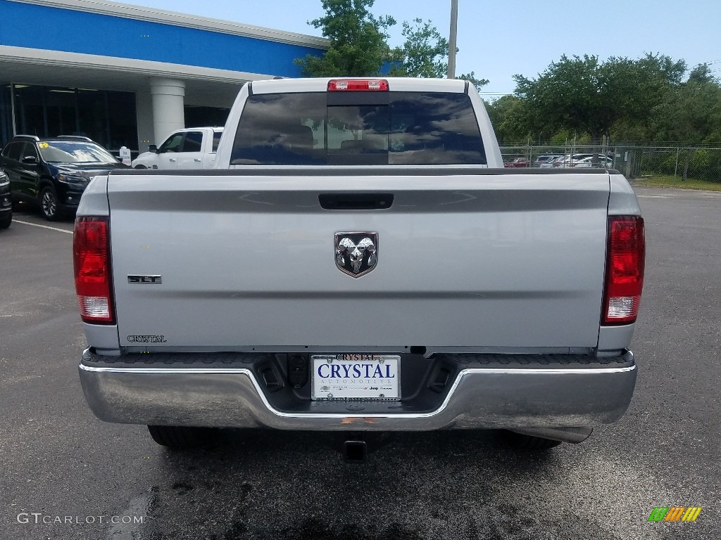 2018 1500 SLT Crew Cab - Bright Silver Metallic / Black/Diesel Gray photo #4