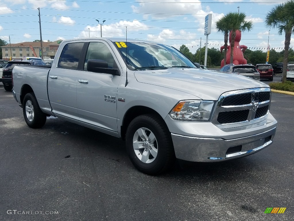 Bright Silver Metallic 2018 Ram 1500 SLT Crew Cab Exterior Photo #127416886