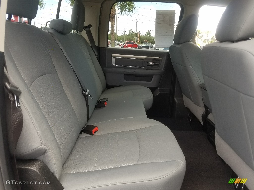 Black/Diesel Gray Interior 2018 Ram 1500 SLT Crew Cab Photo #127416934