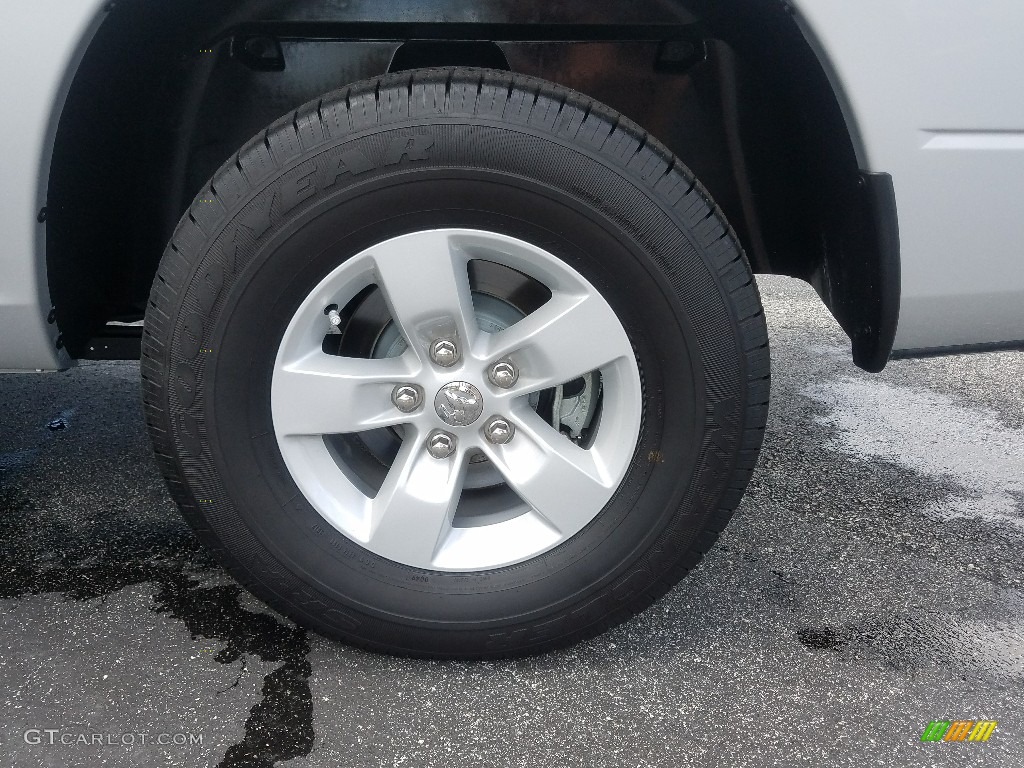 2018 Ram 1500 SLT Crew Cab Wheel Photo #127417096