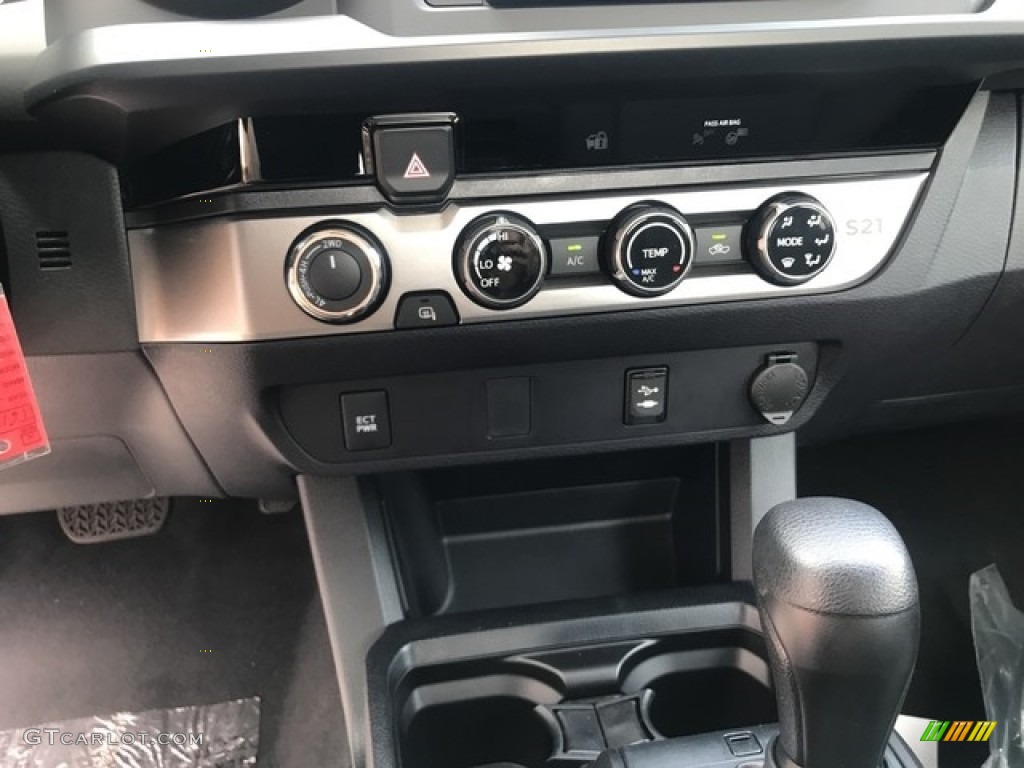 2018 Toyota Tacoma SR Access Cab 4x4 Controls Photos