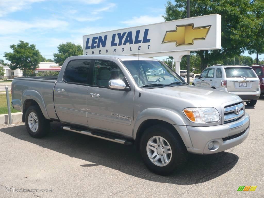 2005 Tundra SR5 Double Cab 4x4 - Silver Sky Metallic / Light Charcoal photo #1