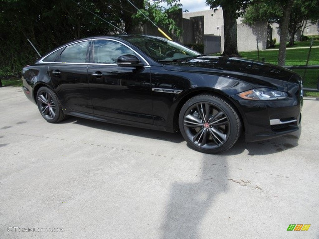 Santorini Black Metallic Jaguar XJ