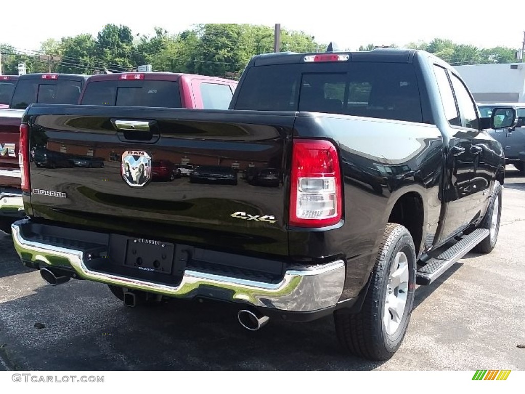 2019 1500 Big Horn Quad Cab 4x4 - Diamond Black Crystal Pearl / Black photo #2