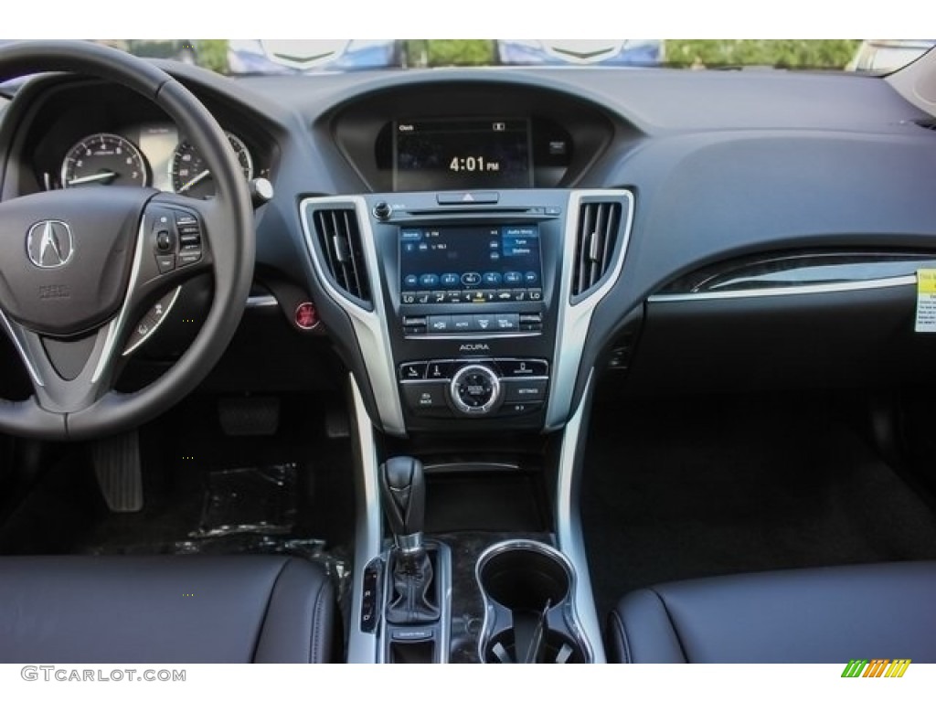 2018 TLX Sedan - Bellanova White Pearl / Ebony photo #25