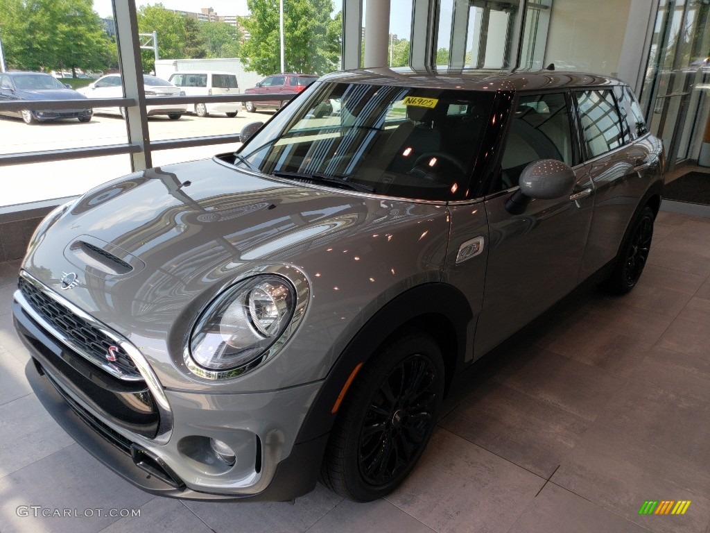 Moonwalk Grey 2019 Mini Clubman Cooper S All4 Exterior Photo #127422942