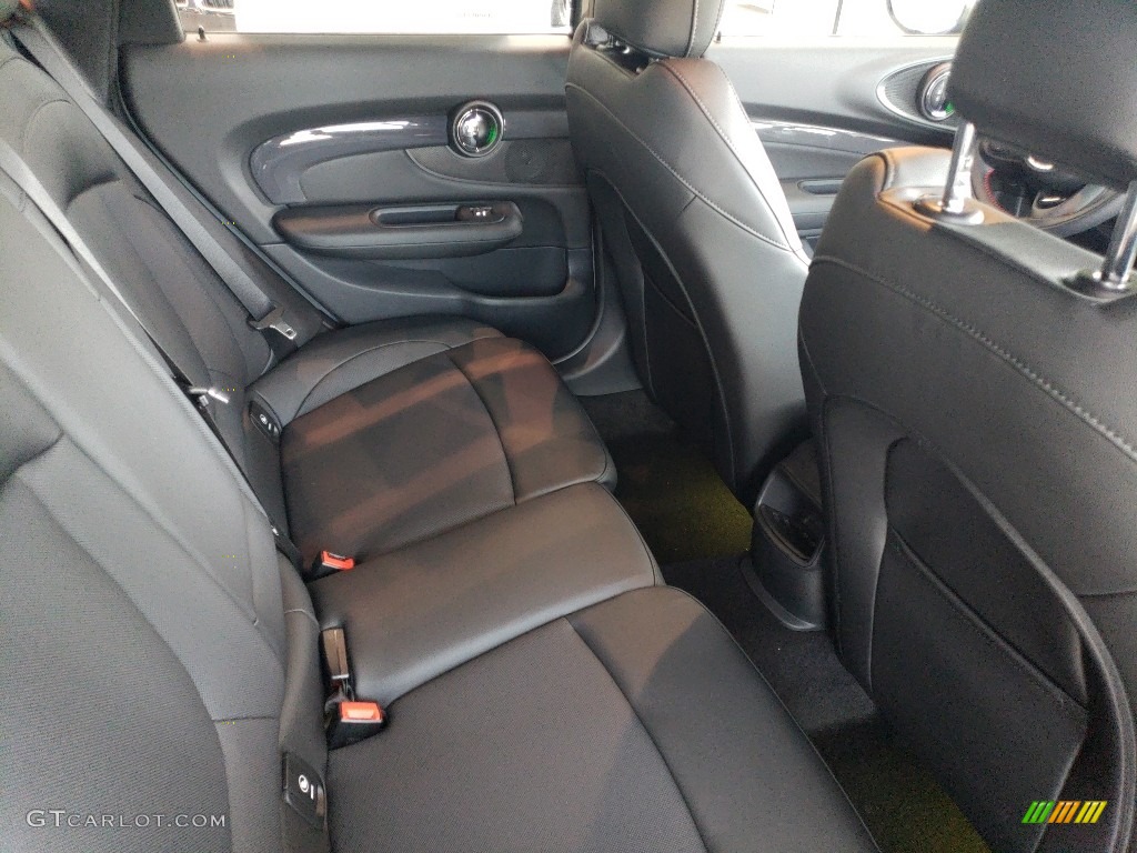 2019 Mini Clubman Cooper S All4 Rear Seat Photo #127423049