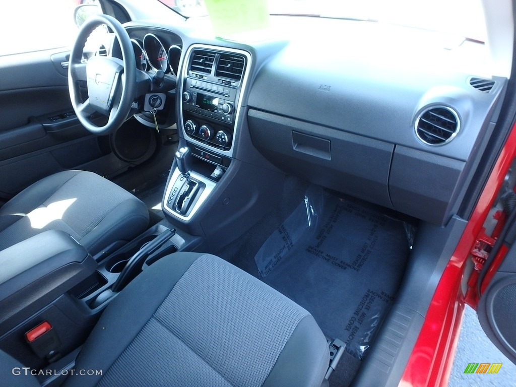 2011 Caliber Mainstreet - Inferno Red Crystal Pearl / Dark Slate Gray photo #16