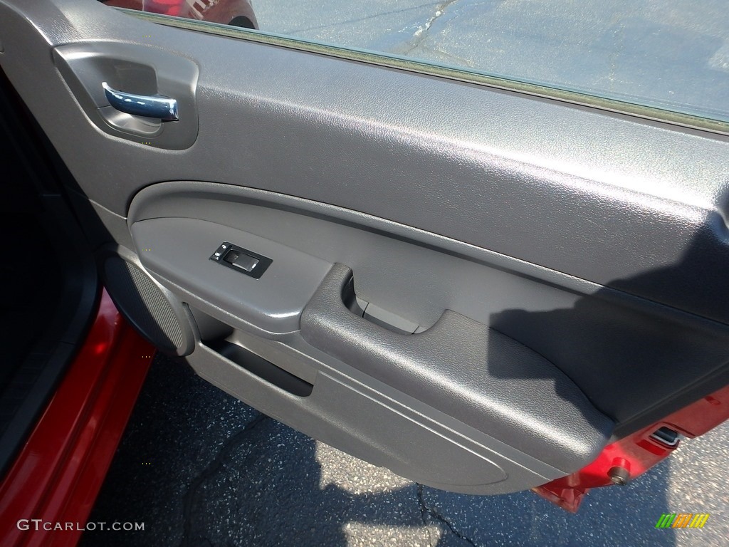 2011 Caliber Mainstreet - Inferno Red Crystal Pearl / Dark Slate Gray photo #17