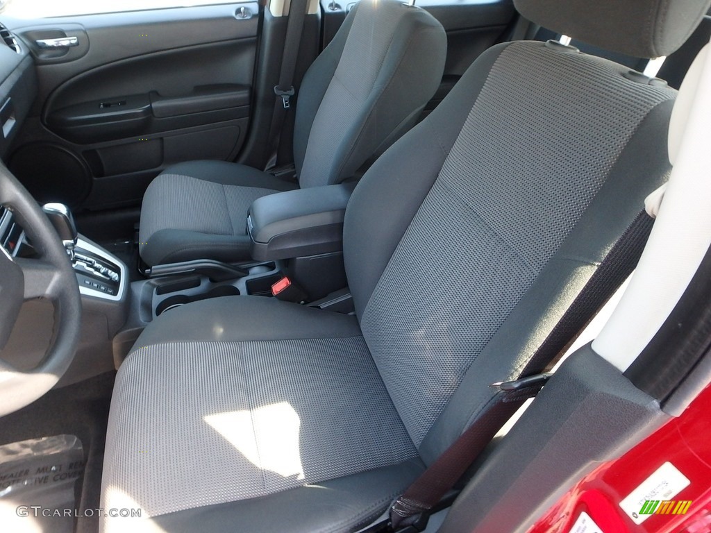 2011 Caliber Mainstreet - Inferno Red Crystal Pearl / Dark Slate Gray photo #20